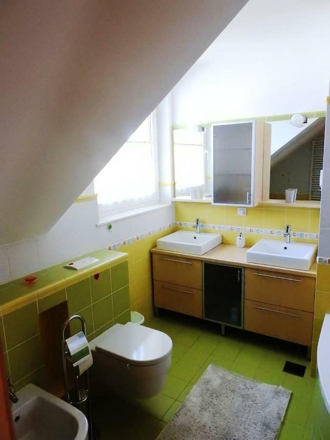 Natasha'S Garden House Apartment Dol pri Ljubljani Exterior photo